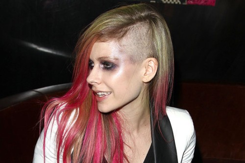 Avril-Lavigne-Hair-cut